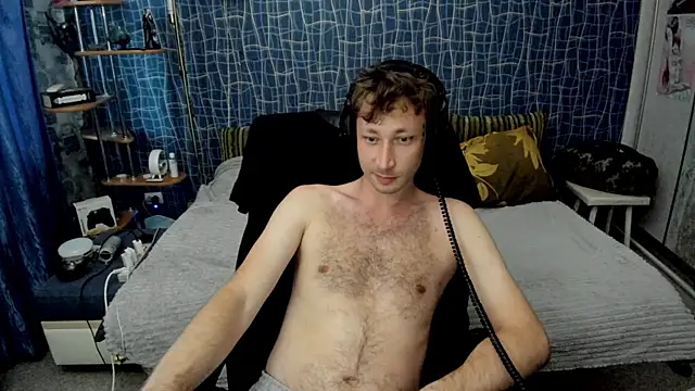 CuteBoy228 webcam