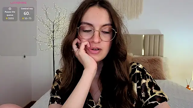 Real_cutie1 webcam