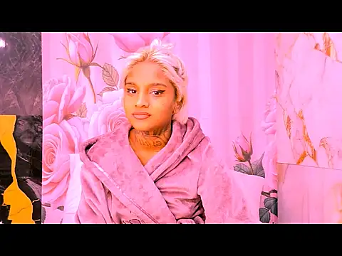 indian_barbie webcam