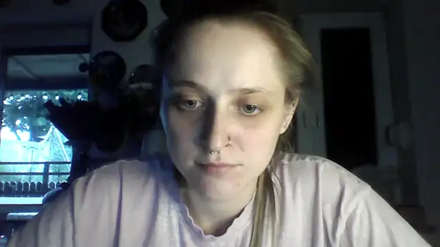 LeaWetGirl webcam