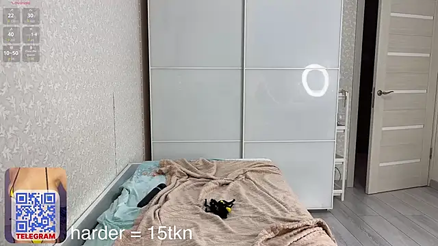 cream_fucks webcam