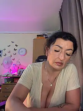 hotangel75 - Hotangel75's free webcam - UK Sex Cams