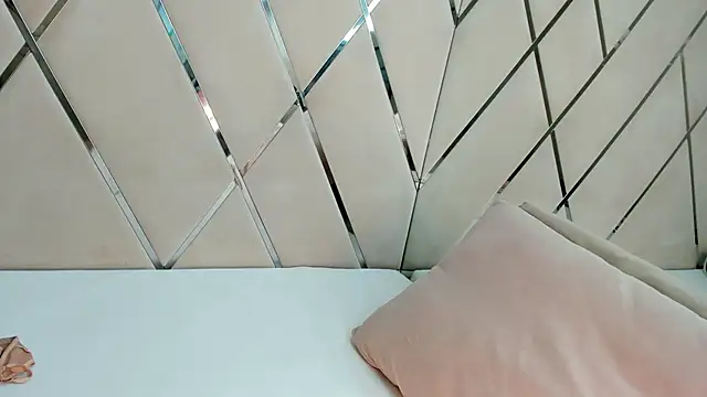 CarolBarker webcam