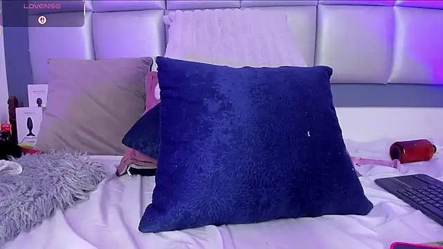 april_jones05 webcam