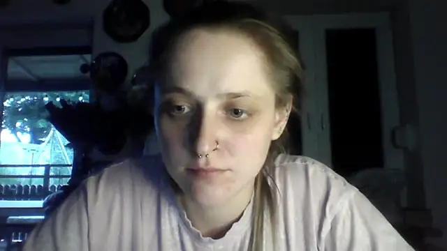 LeaWetGirl webcam