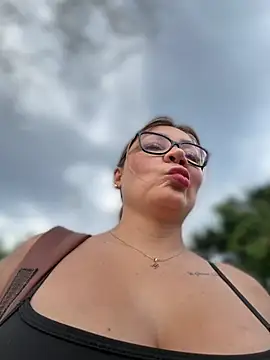 DIANITA_1988 🖖 free cam