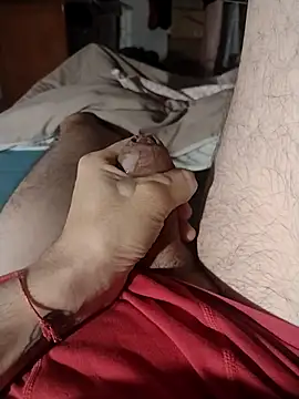 Alejandro83bsf live sex cam