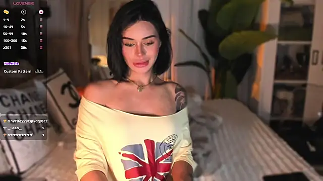 ParisianDoll webcam
