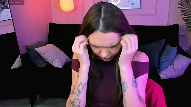 ChloeSunny webcam