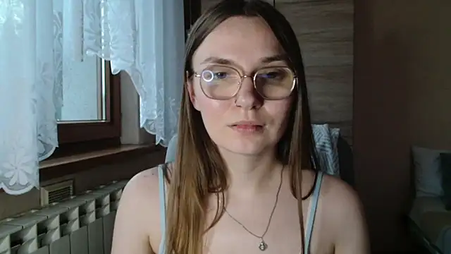 LooveELLYx webcam