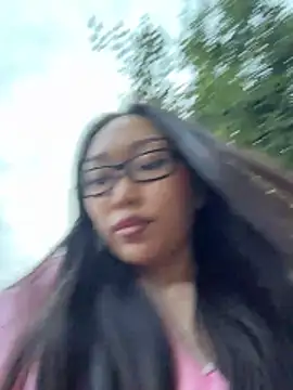 trytomakememoam webcam