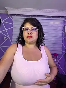 MiiaaJoness