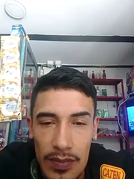 D13gomez webcam