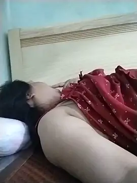 Naaya8109 webcam