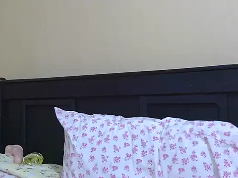 kinkydolll webcam