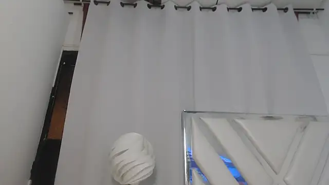 AlannaHarper webcam