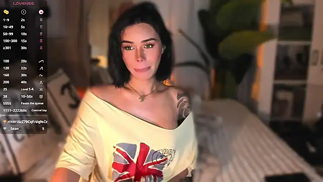 ParisianDoll webcam