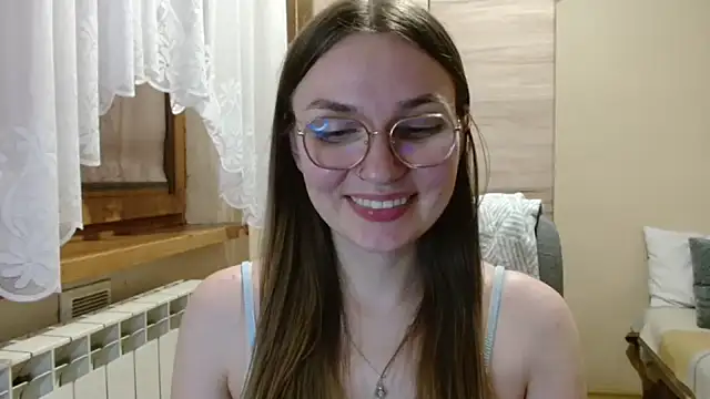 LooveELLYx webcam
