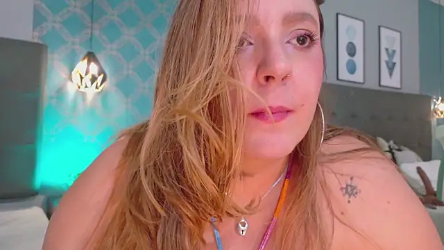AmbarRoberts_ webcam