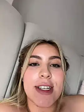 Cloee_Rainbow1 webcam