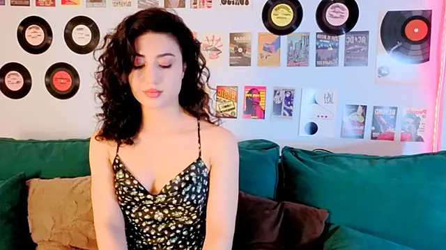 Maya_Rogerss webcam
