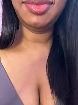 Tamil_Maaya webcam