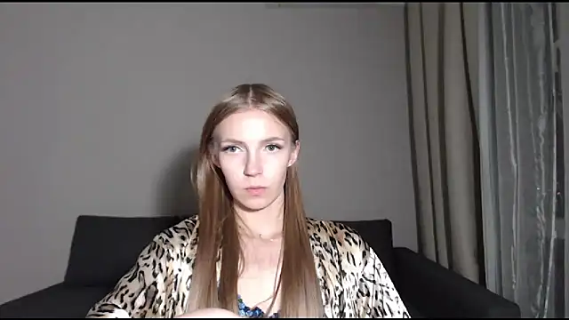 HitGyrl webcam