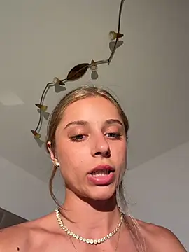 BabyAnais webcam
