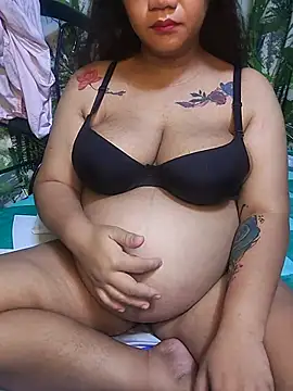 PreggyHotBigBoobs webcam