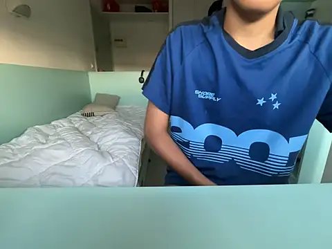 Rebeu_77 webcam
