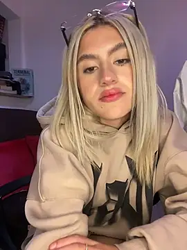 lia-firee - Lia-firee's free webcam - UK Sex Cams