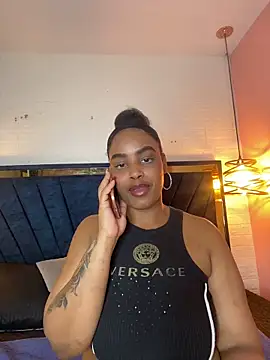 Ayla_Noir webcam
