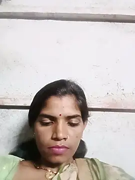 Cut_usha35 webcam