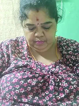 tamilthanushri webcam