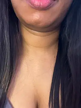 Tamil_Maaya webcam