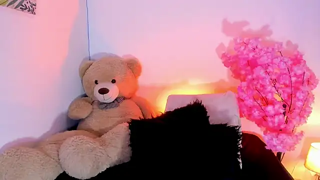 SagiraBelle webcam