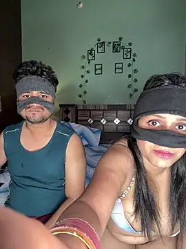 Model_bhabhi_couple webcam