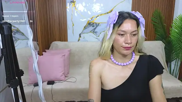 alonddra_tay webcam