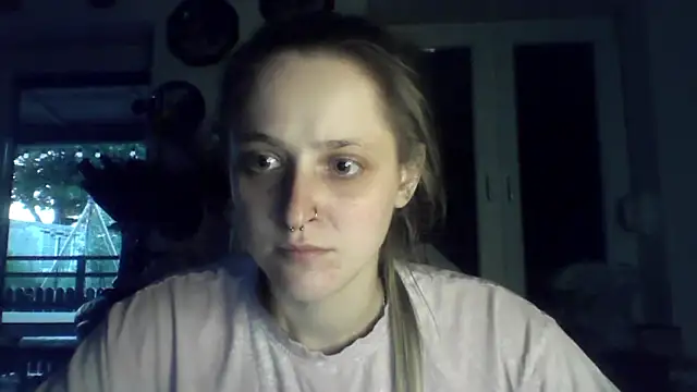 LeaWetGirl webcam