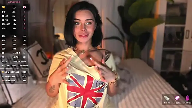 ParisianDoll webcam