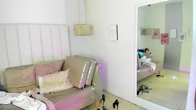 veronica_b07 live cam on Stripchat