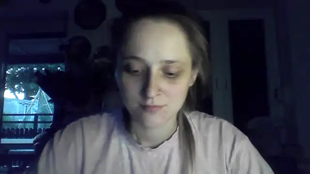 LeaWetGirl webcam
