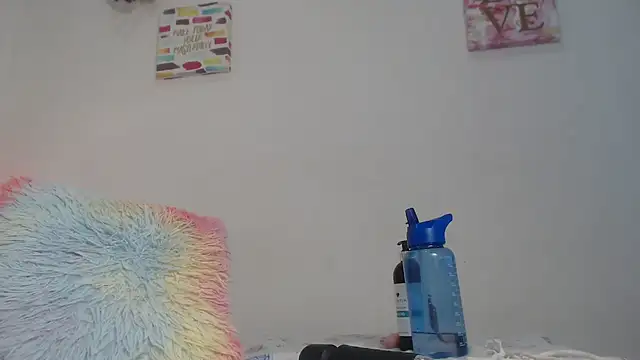 AlannaHarper webcam
