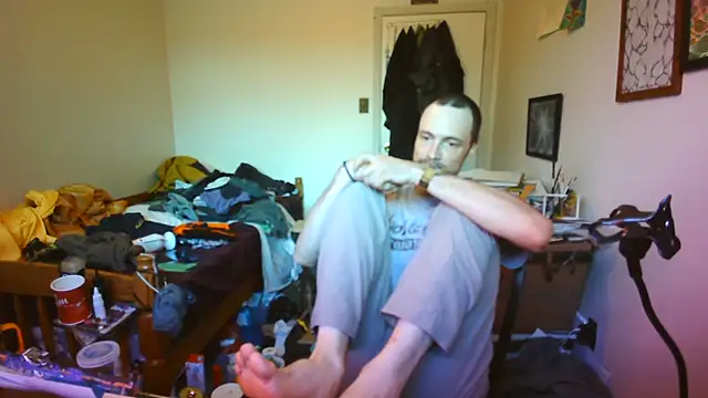 JohnnyMoves webcam