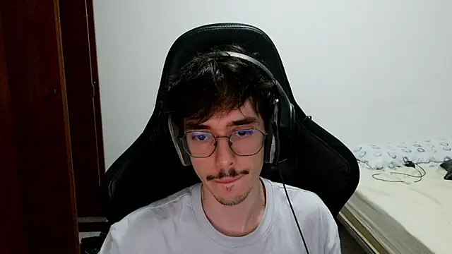 gabrielNovin17cm webcam