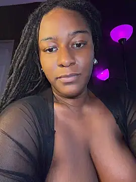 GirthGoddessCoco webcam
