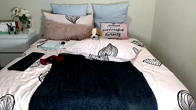 FitSelina66 webcam