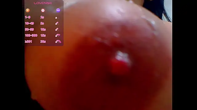 Bigcocksexyluisa webcam