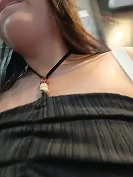 Julieth_hot-69 webcam