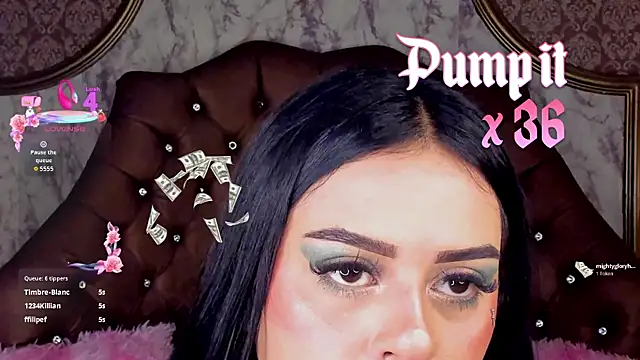 SoffiQueen webcam